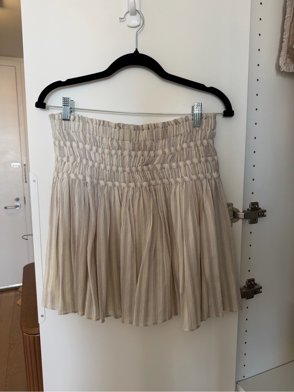 Madewell Beige Smocked Pleated Mini Skirt